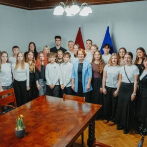 Pašpārvaldes skolēni izglītības un zinātnes ministrijā